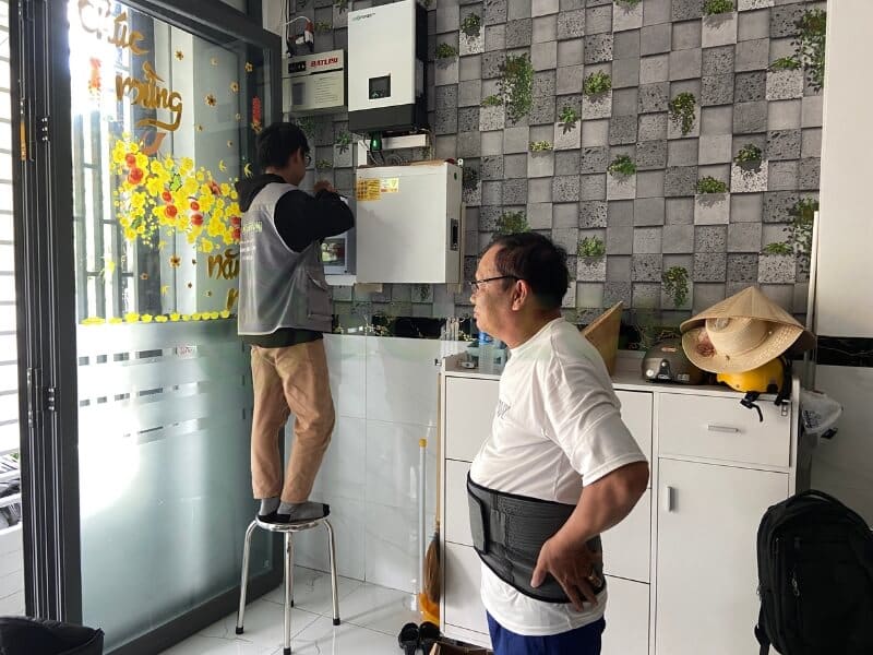 Hình ảnh lắp đặt thực tế pin lưu trữ gigabox 5S